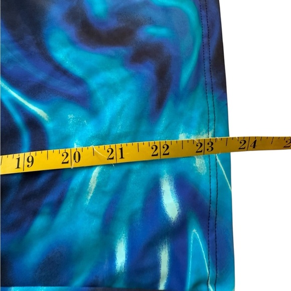 Lands End Womens Blue Swirl Tankini Top Built In Bra Size 10 Modest Swim Beach - Picture 7 of 7